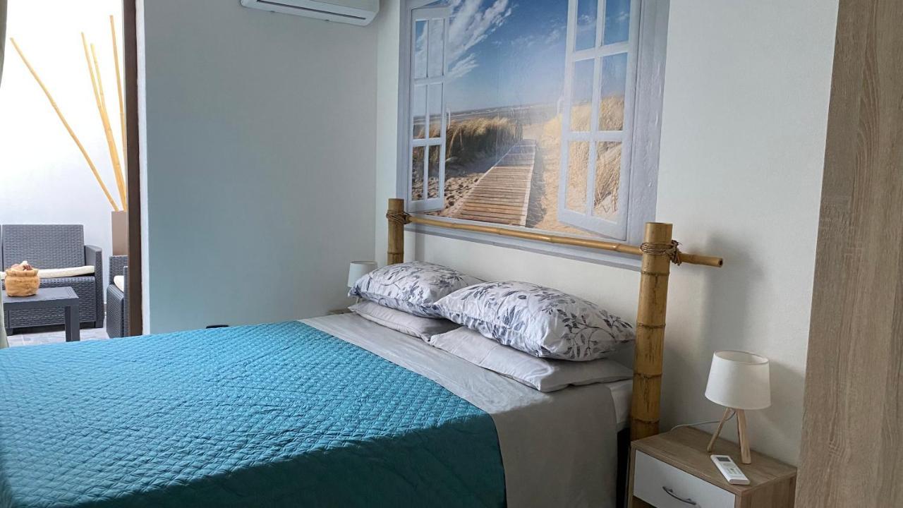 La Casa Di Stefania Apartman Porto Pino Kültér fotó